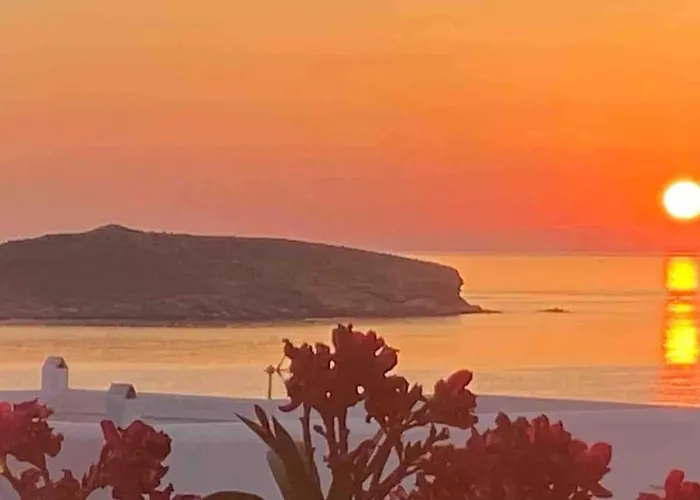 Tinos Beautiful Sunrise Near Agios Sostis Feriehus Agios Sostis (Tinos)